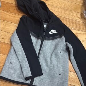 Nike Kids' Black and Gray Hoodie